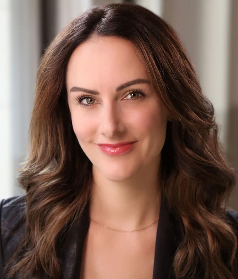 How To Make the Best First Impression with Your Linkedin Headshot